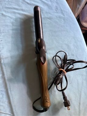 Gold and Black Curling Wand for Women Hair Styling